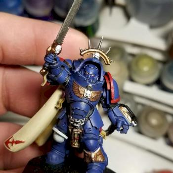 Primaris Captain In Gravis Armor by WesHammer