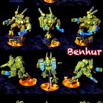 Tau Battle Suits and Battle suit Commander by Benhur
