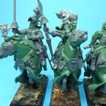 Grail Knights of Bretonnia - (converted) some details by thistledoo minis