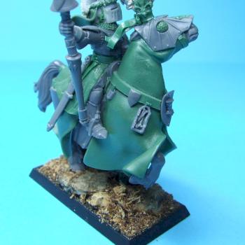 Bretonnian Grail Knight Hero - converted by thistledoo minis