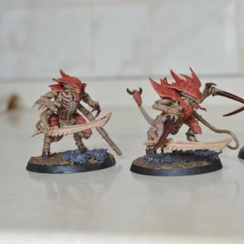 tyranid wariors by alexxxtremer