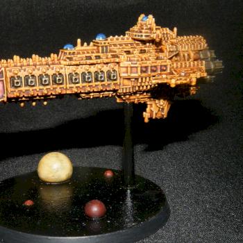 Imperial Navy Tyrant-Class Cruiser by Stefan Diwoky