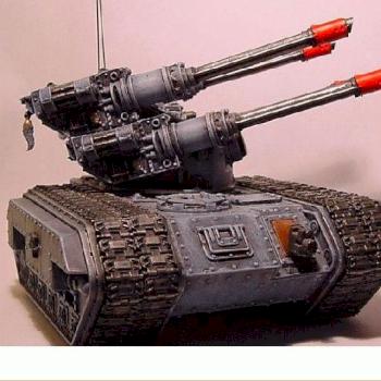 Space Wolf hydra flak tank by TcvBuuren