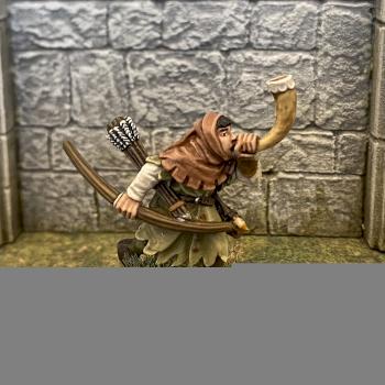 Squire with horn by Tortus22