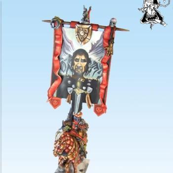 Bretonnian Standard Bearer CONVERTED propainted by Black Gobbo