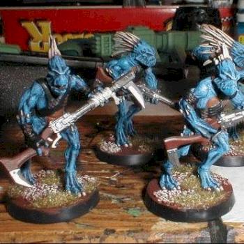 Kroot Carnivores by blackbob