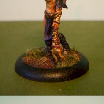 Mae'viir, Dark Elf Sorceress  by Guild of Harmony Miniatures by smilie23
