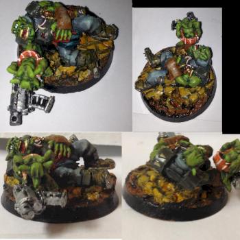 Grot..uh.. paying tribute.. to a dying Ork casualty by Byteknight