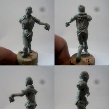 zombiegreen 1st sculpt ever(from Badsmile Workshop) by DaTroll