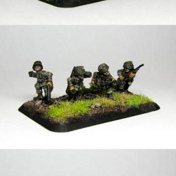 101st airborne parachute troopers by Kenzaburo