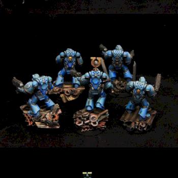 Ultramarine Combat Squad by AkhRa