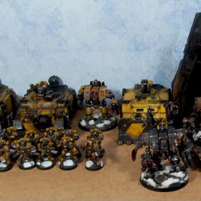 Imperial fists and Iron Hands army by Aliaume