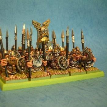 Dwarf Warriors by dragonyim