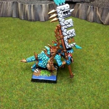 Saurus standard bearer by Teherkan2006