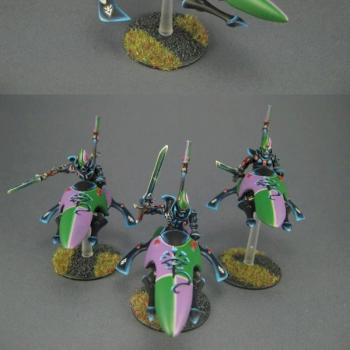 Eldar Jetbike riders by Ipaintyourstuff