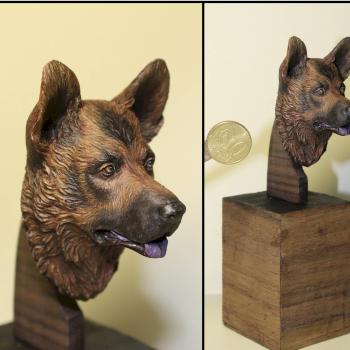 Dog bust by Comte de Foix