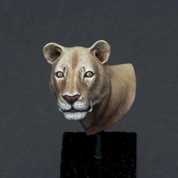 Lioness by Minichix Studio