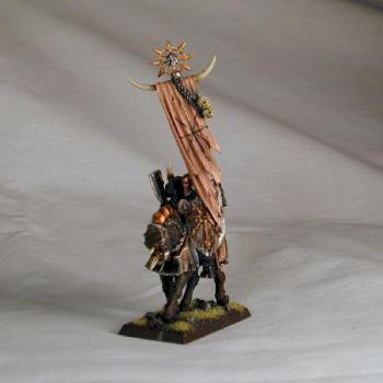Chaos Knight Bannerbearer by Cavepainter