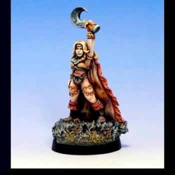 Queen Eaobhinn by Dark Elf Miniatures