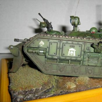 Warhammer 40k Chimera converted into a command & control vehicle by Cagnass
