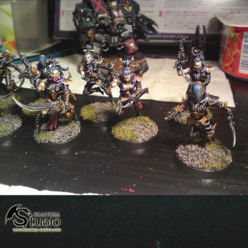 Dark Eldar wyches by Ajnarus