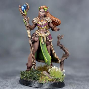 Female Druid by Galaad Miniatures by tarkamo_mini_workshop