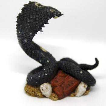 77321 Giant Cobra Back by qurumo