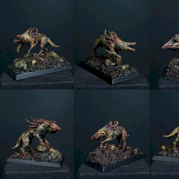 Chaos Warhounds by Mortighaar Minis