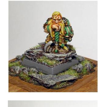 Dwarf Hero by Resisto
