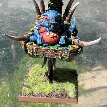 Slann mage Priest by WatchDragon