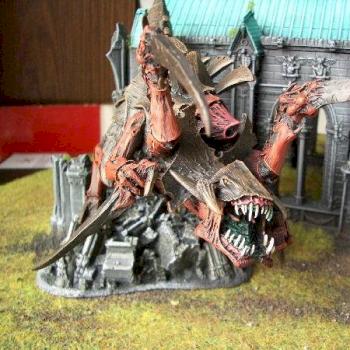 Forgeworld Scythed Hierodule by TcvBuuren