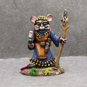 Dark Sword Female Mouse Cleric by superbug983