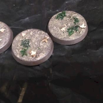 Three 32mm autumn base for warhammer and other games by Gachi_paints
