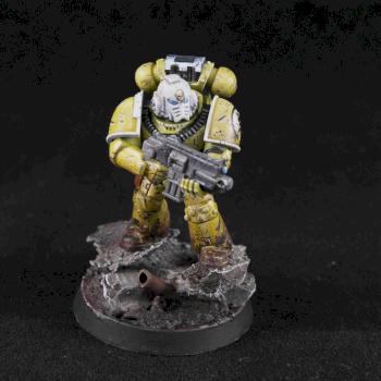 Imperial Fist Veteran by Lazerhead3000