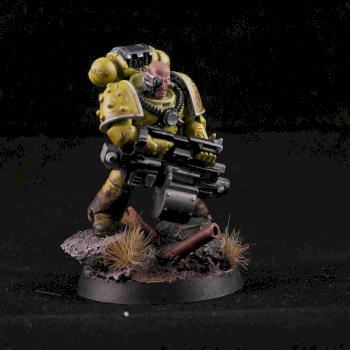 Imperial Fist Veteran Heavy bolter by Lazerhead3000