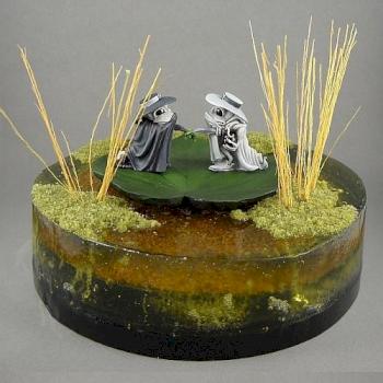 Spy vs Spy... Frog Style by Valloa