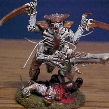 Tyranid Warrior by lachlin