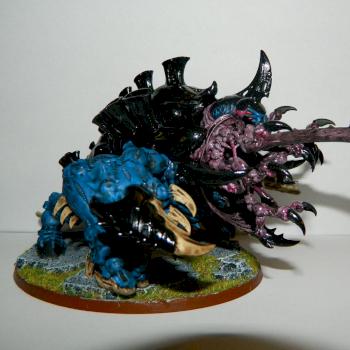 Tyranid Haruspex by Rustyeh