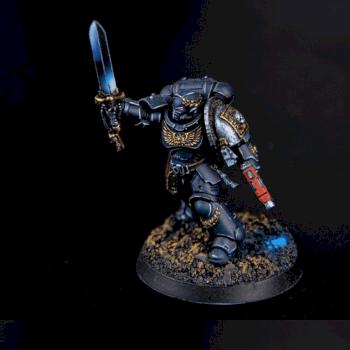 Primaris Lieutenant with Power Sword by cool-minis.com