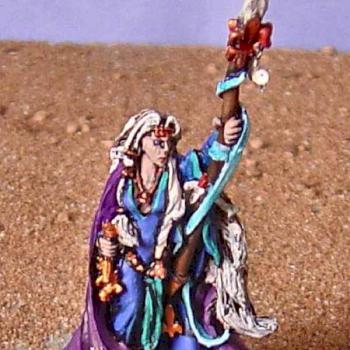 Bretonnian Damsel Elise on Foot by Bevfore