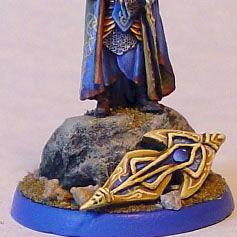 LOTR Gil-Galad with shield on sculpted base By James by Wappellious