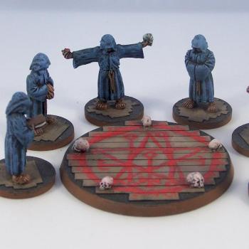 Cultists with Summoning CIrcle by Dutch Mogul