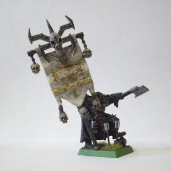 Porte étendart du chaos by Uther