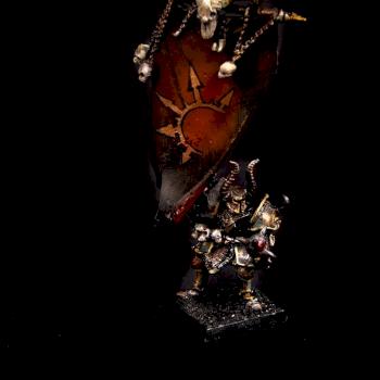 Warhammer FB/AoS/T9A, Chaos Lord with banner army by cool-minis.com
