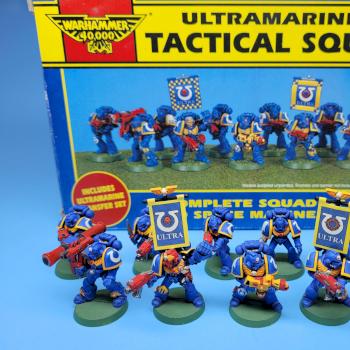 My first miniatures, painted in 1994 by Tech Mechanic
