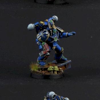 Tzeentch Sorcerer by Daith