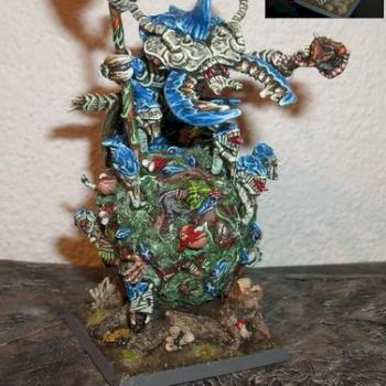 Herald of Nurgle on palanquin (Scarab on dung ball) by ironjosch