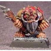 Dwarf with crossbow #3 by parvusmachina