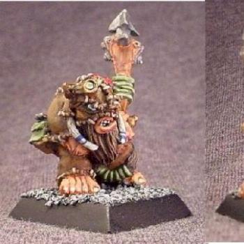 Dwarf with crossbow #2 by parvusmachina
