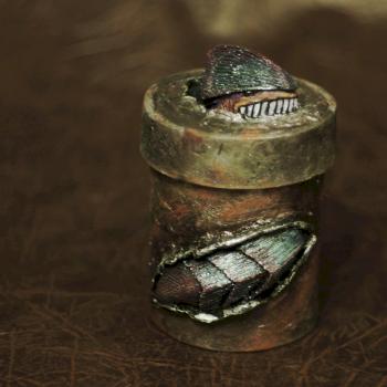 Tyranids Dice cup by lut Forge